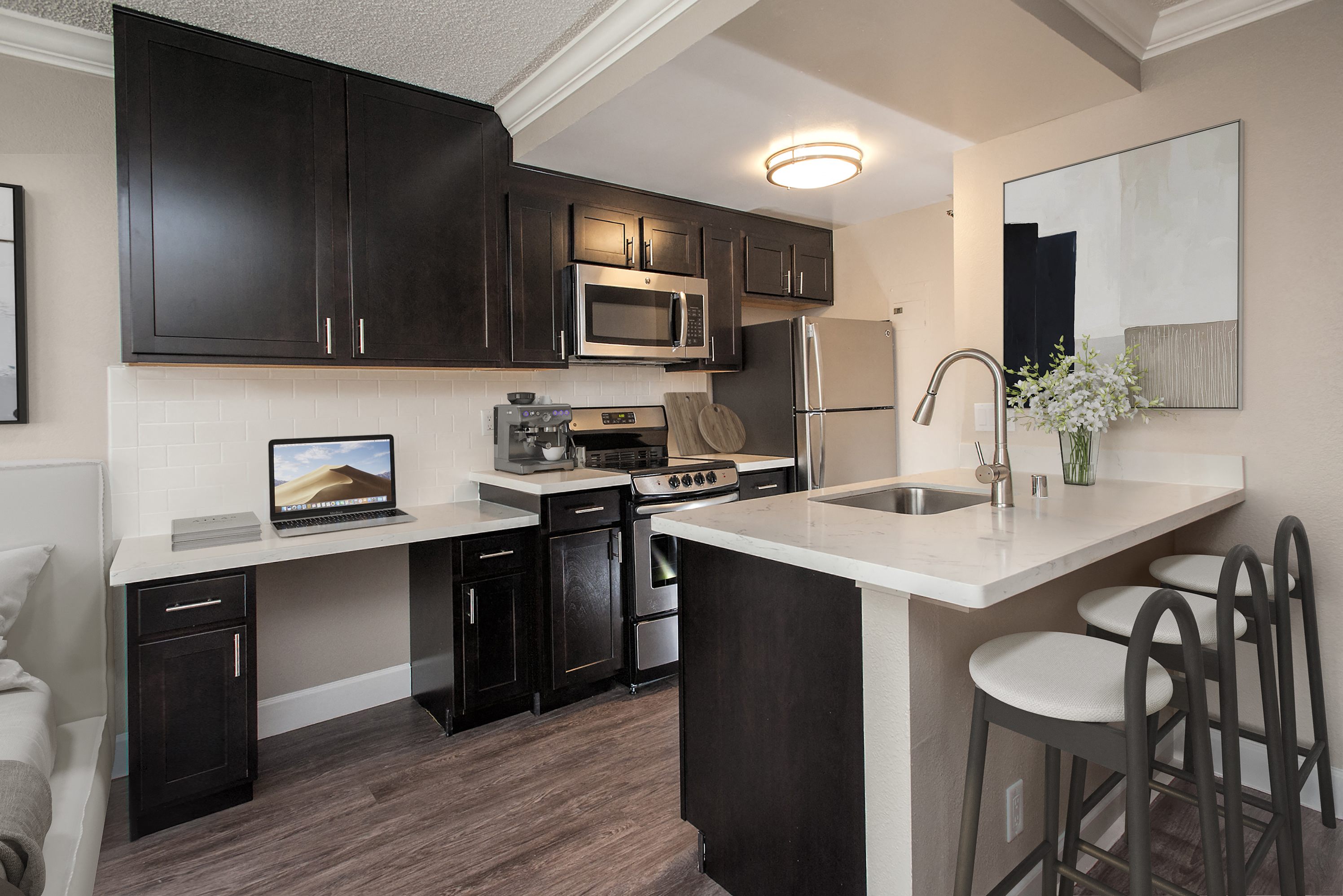 Tower 737 Condominium Rentals photo 5